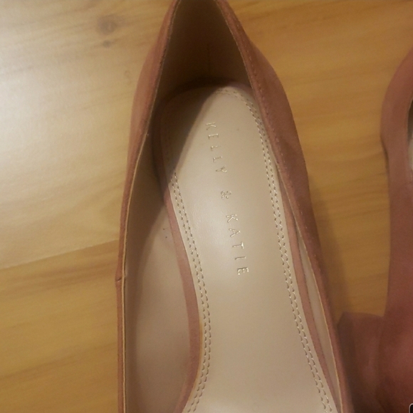 Shoes - Picture 2 of 3